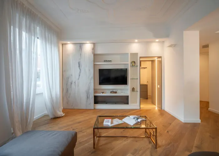 Apartment Colosseo - Circo Massimo - Aventino Licinia Luxury Rom